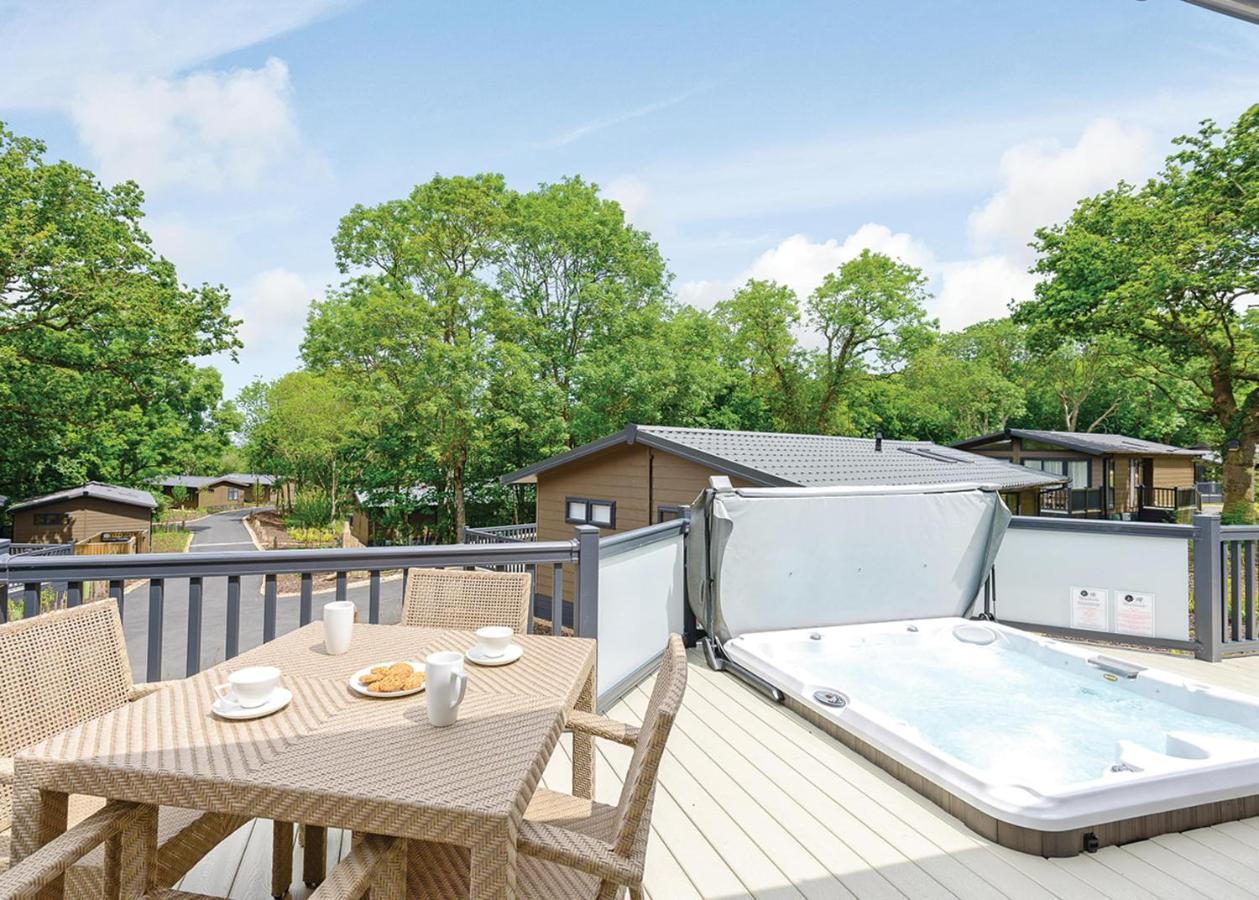Woodside Bay Lodge Retreat Wootton Bridge  ภายนอก รูปภาพ